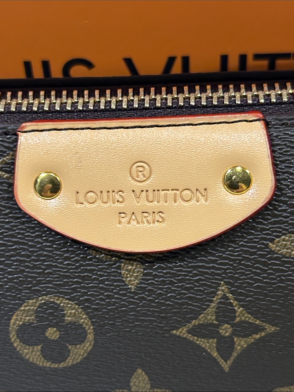 Crossbody Bag - Picture 3 of 6